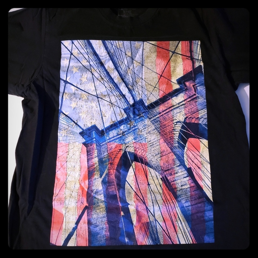 Mens graphic t shirt.....NWOT